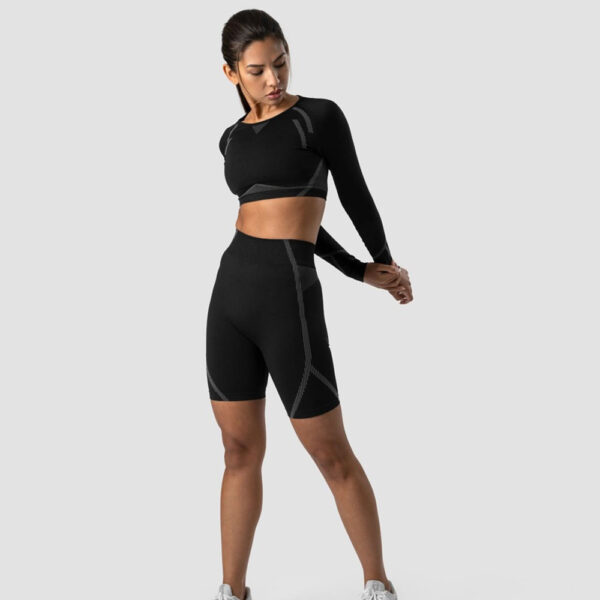 seamless-biker-shorts-black